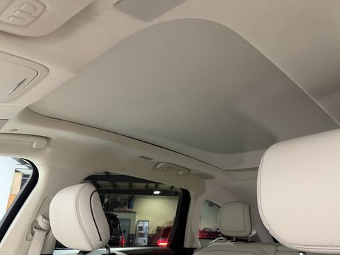 Used 2024 Lincoln Nautilus Black Label image 7