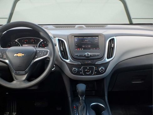 Certified 2024 Chevrolet Equinox LS w/ LS Convenience Package FWD image 11