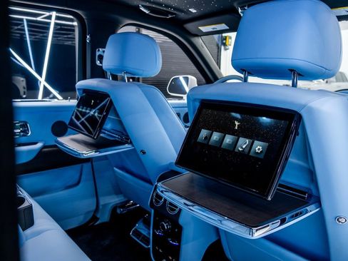 Used 2025 Rolls-Royce Cullinan image 27