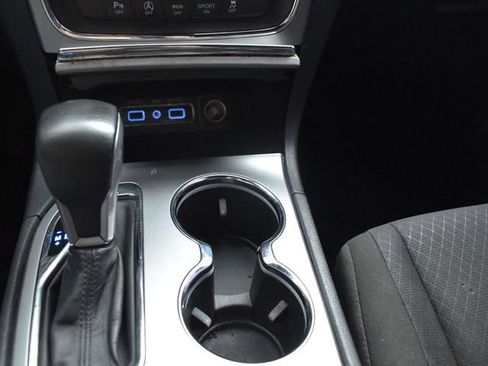 Used 2020 Jeep Grand Cherokee Laredo image 17