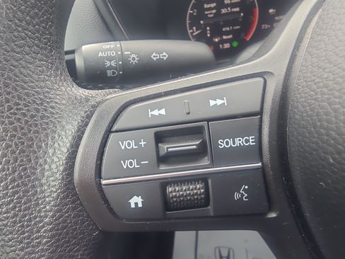 Used 2025 Honda CR-V EX image 29