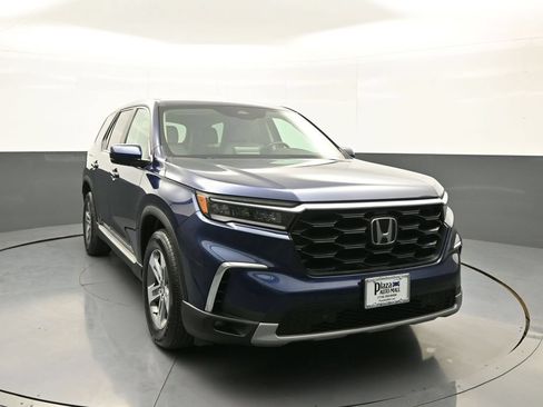 Certified 2023 Honda Pilot EX-L image 3