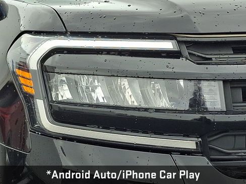 Used 2023 Ford Expedition Max XLT image 11