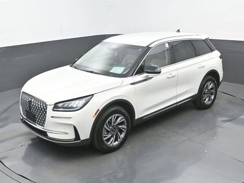 Used 2024 Lincoln Corsair AWD w/ Equipment Group 101A image 30