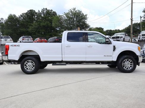 Used 2017 Ford F250 Lariat w/ Lariat Value Package AWD/4WD image 8