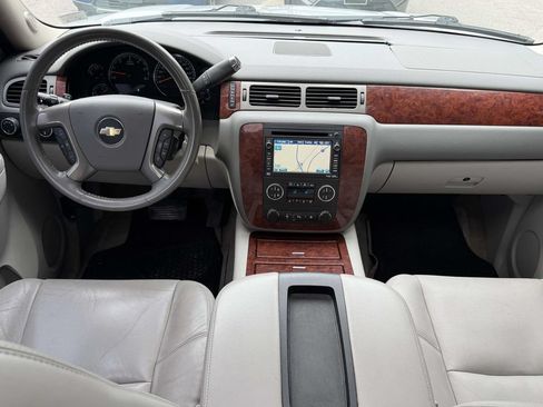 Used 2011 Chevrolet Tahoe LTZ AWD/4WD image 2