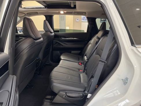 Used 2025 INFINITI QX60 Pure image 20