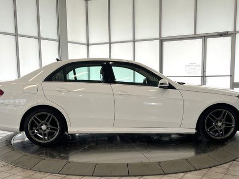 Used 2014 Mercedes-Benz E 350 4MATIC Sedan image 8
