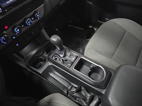 Used 2020 Toyota Tacoma SR image 26