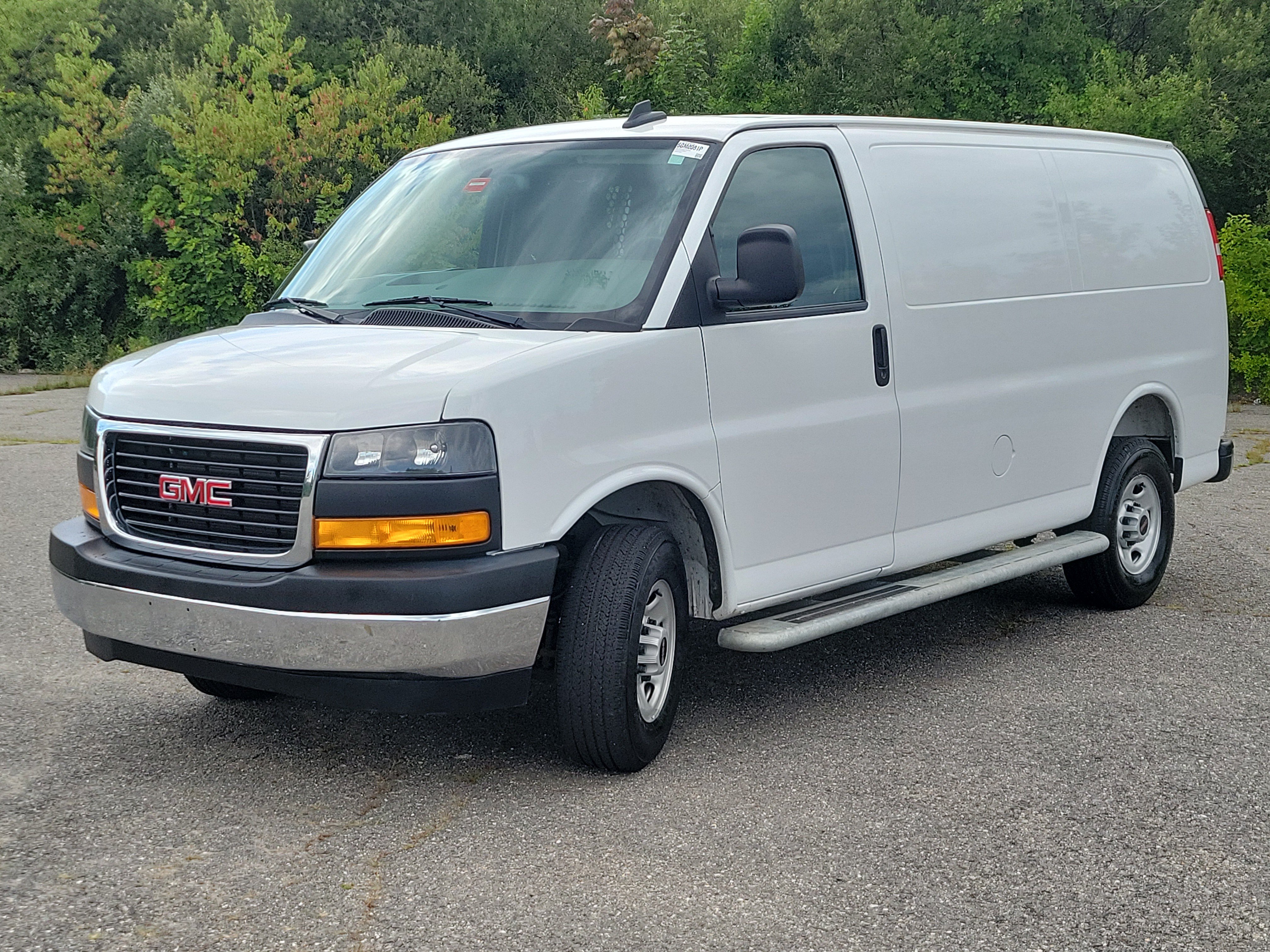 Used 2025 GMC Savana 2500 w/ Driver Convenience Package RWD image 1