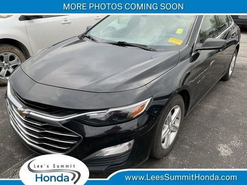 Used 2021 Chevrolet Malibu LS image 1