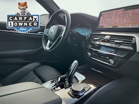 Used 2023 BMW 530e xDrive AWD/4WD image 32