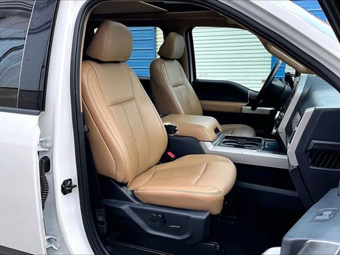 Used 2022 Ford F250 Lariat w/ Tremor Off-Road Package image 11