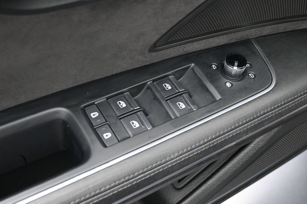 Used 2019 Audi A8 L 3.0T w/ Executive Package AWD/4WD image 14
