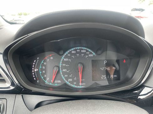 Used 2019 Chevrolet Spark ACTIV image 10