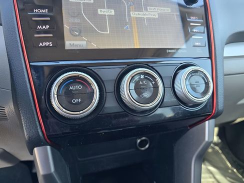 Used 2016 Subaru Forester 2.5i Limited image 22