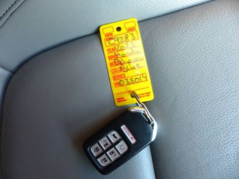 Used 2023 Honda Odyssey Touring image 43