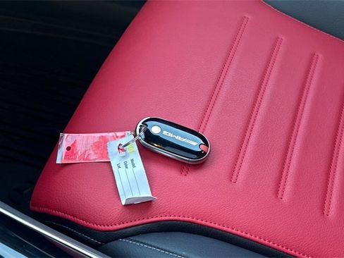 Used 2024 Mercedes-Benz GLC 43 AMG 4MATIC image 10