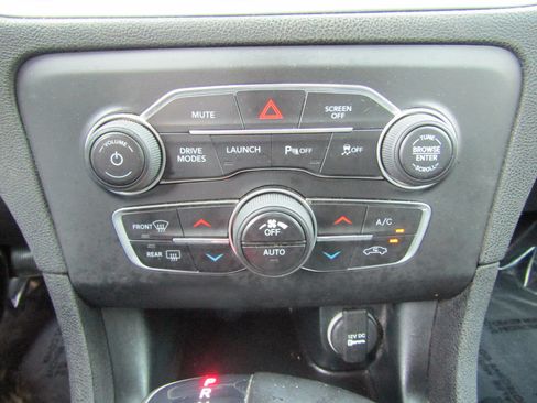 Used 2020 Dodge Charger Scat Pack RWD image 27