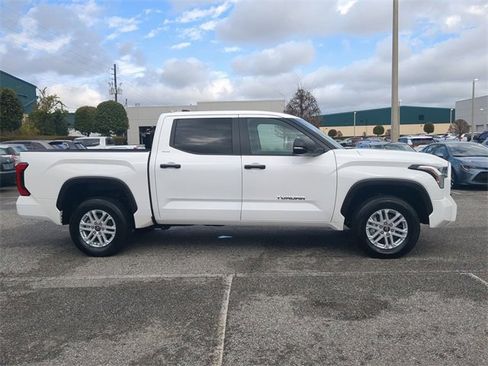 Used 2025 Toyota Tundra SR5 image 3