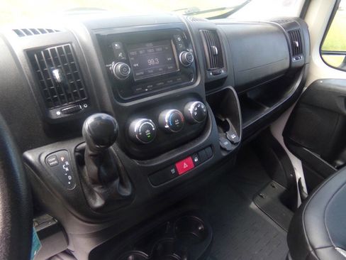 Used 2019 RAM ProMaster 2500 image 12