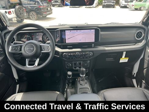 Used 2025 Jeep Wrangler Unlimited Sahara AWD/4WD image 32