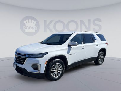 Used 2023 Chevrolet Traverse LT