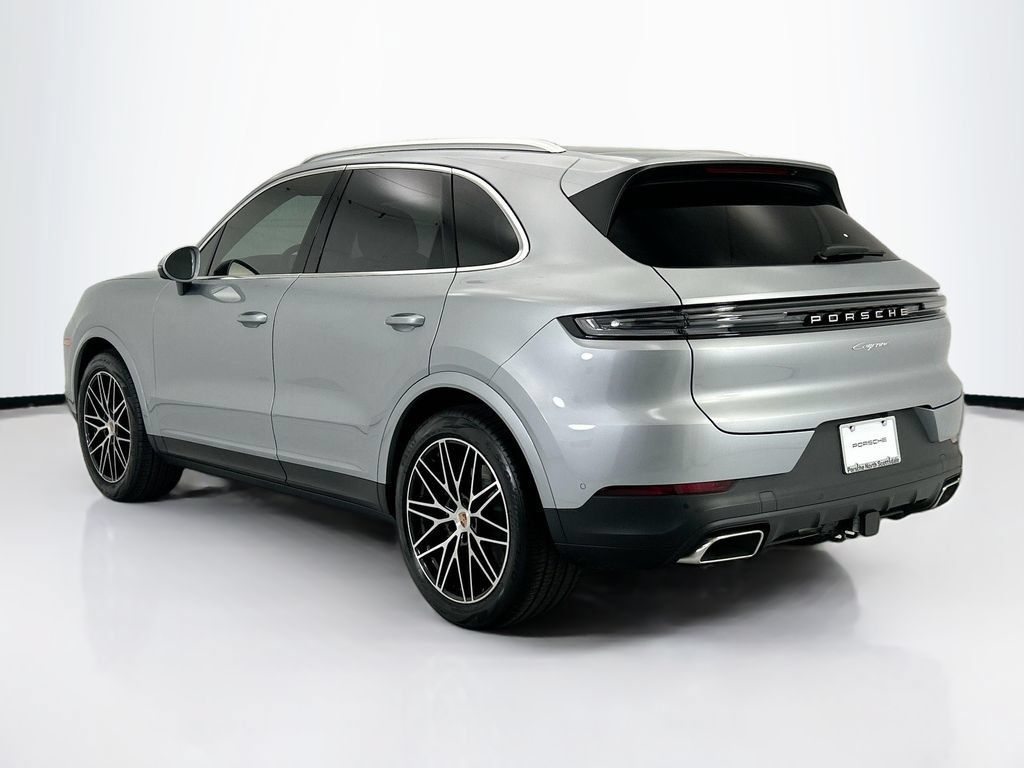 Used 2026 Porsche Cayenne AWD/4WD image 3