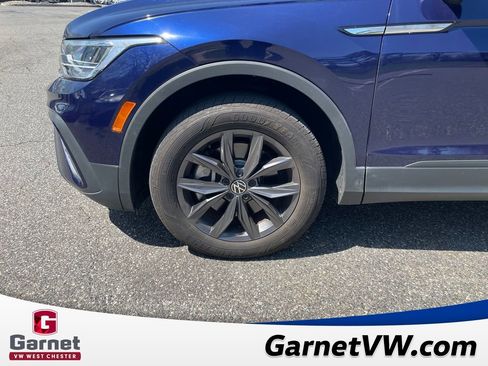 Certified 2024 Volkswagen Tiguan SE image 13