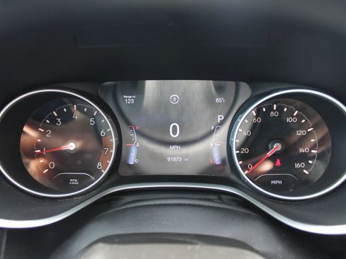 Used 2018 Jeep Compass Latitude w/ Popular Equipment Group AWD/4WD image 28