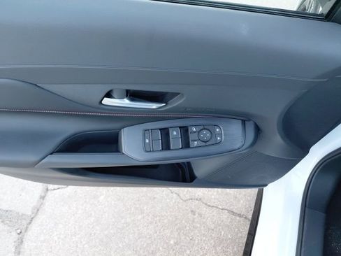 New 2026 Nissan Sentra SR w/ Floor Mat Package image 28