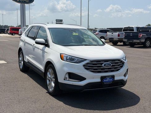 Used 2021 Ford Edge Titanium AWD/4WD image 3