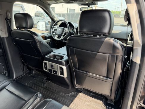 Used 2019 Ford F150 Lariat w/ Equipment Group 502A Luxury AWD/4WD image 25