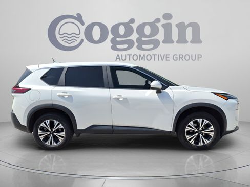 Used 2023 Nissan Rogue SV AWD/4WD image 7