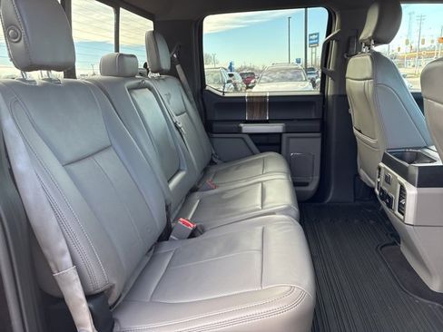 Used 2019 Ford F150 Lariat image 13