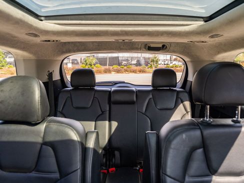 Used 2024 Kia Telluride SX Prestige image 16