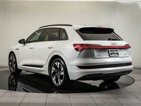 Used 2021 Audi e-tron Premium w/ Convenience Plus Package image 6