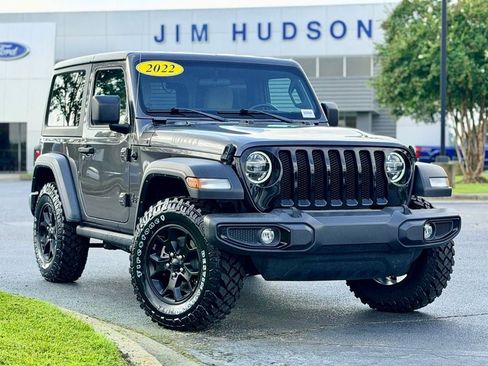 Used 2022 Jeep Wrangler Sport AWD/4WD image 2