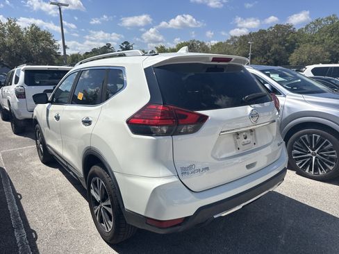 Used 2017 Nissan Rogue SL image 4