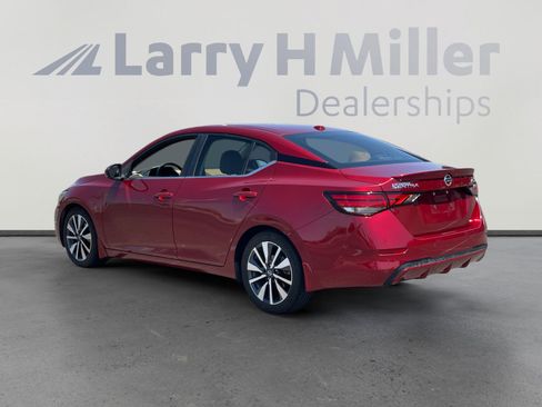 Used 2020 Nissan Sentra SV w/ SV Premium Package FWD image 3