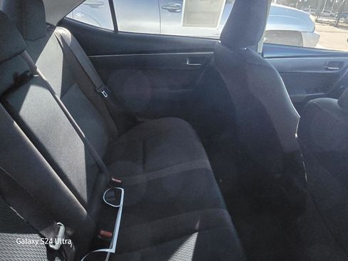 Used 2018 Toyota Corolla LE image 10