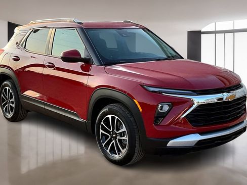 New 2026 Chevrolet TrailBlazer LT w/ Convenience Package FWD image 2