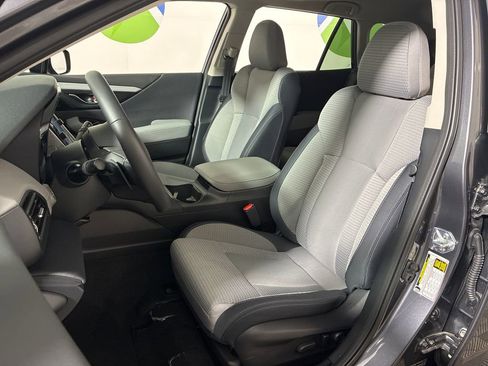 Used 2025 Subaru Outback Premium w/ Popular Package #1A AWD/4WD image 24