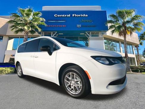 New 2026 Chrysler Voyager LX FWD image 2