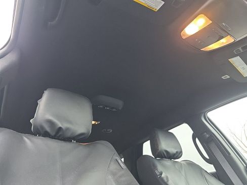 Used 2024 Dodge Durango GT w/ Blacktop Package image 28