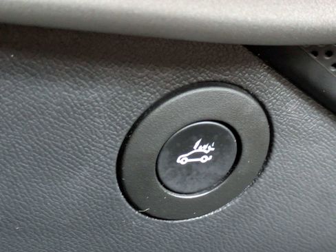 Used 2024 Chevrolet Camaro LT RWD image 29