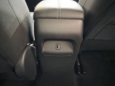 Used 2023 Nissan Sentra SV FWD image 19