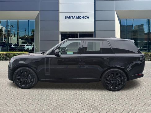 New 2026 Land Rover Range Rover SE AWD/4WD image 2