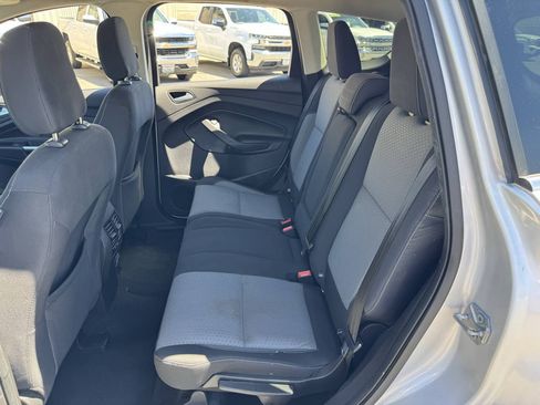 Used 2018 Ford Escape SE FWD image 20