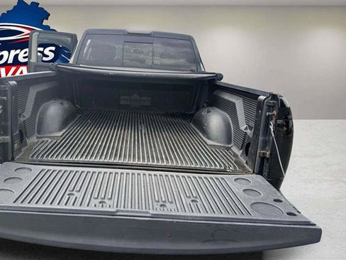 Used 2011 RAM 1500 Laramie AWD/4WD image 30